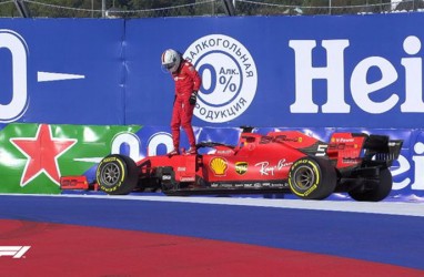 Ferrari Termakan Strategi Sendiri di F1 GP Rusia