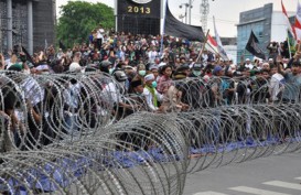 Dua Anggota DPRD Riau Temui Massa Aksi