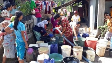 BPBD Lebak Distribusikan Air Bersih Dua Truk Tangki