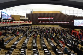 Pelantikan DPR : Tak Sampai 30.000 Suara, 23 Politisi…