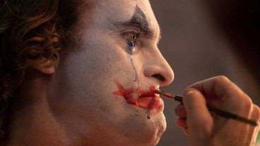 5 Terpopuler Lifestyle, Todd Phillips dan Joaquin Phoenix Buka Suara Soal Kontroversi Film Joker, Ratu Ilmu Hitam Tingkatkan Level Teror Film Horor