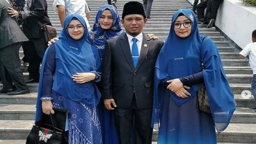 Anggota DPR Lora Fadil Beristri 3, Begini Dampak Negatif untuk Anak