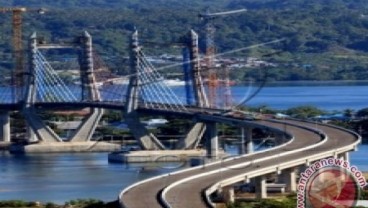 Lantai Jembatan Merah Putih Retak Akibat Gempa, tetapi Masih Aman Dilalui