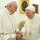 Pembuat Film Two Popes Berharap Paus Fransiskus Terhibur