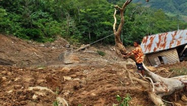 Tiga Rumah di Sukabumi Rusak Diterjang Longsor dan Pergeseran Tanah