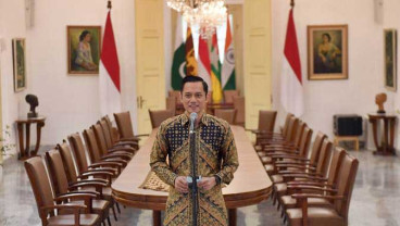 AHY : Hukum Pelaku Penusukan Wiranto