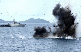 Indonesia dan Interpol Buru Pemilik Kapal Pencuri Ikan FV STS-50 dan MV Nika