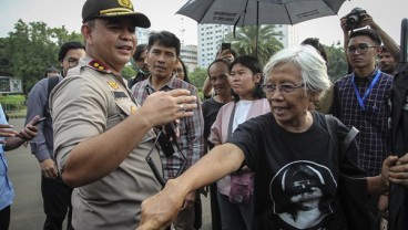 Jokowi Didesak Penuhi Janji Selesaikan Kasus HAM Masa Lalu