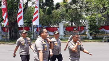 Kabinet Jokowi-Ma'ruf Amin : Berseragam Polisi, Kapolri Tito Karnavian Datang ke Istana Lewat Pintu Tamu Biasa