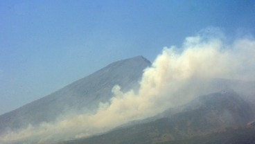 Kebakaran Rinjani, Warga Diminta Pakai Pelindung Mata