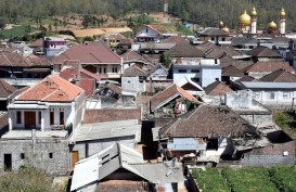 Angin Kencang Paksa Warga Kota Batu Mengungsi, Listrik Padam