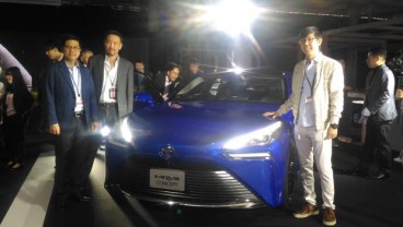 LAPORAN DARI TOKYO MOTOR SHOW : Mobil Hidrogen Toyota Mirai Terbaru Segera Masuk Pasar