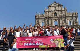 Smartfren Beri Reward Mitra Outlet Sumatra ke Macau