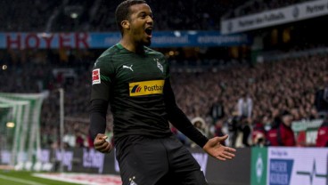 Borussia Monchengladbach Memimpin Klasemen Ketat Bundesliga