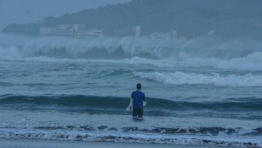 Disulap Mirip Hawaii, 1.300 PKL Pangandaran Direlokasi