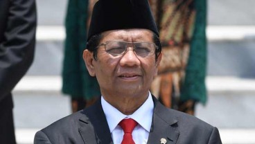 YLBHI Tantang Mahfud MD Dorong Jokowi Terbitkan Perppu KPK