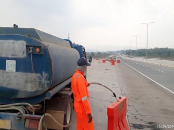 Video 'Water Barrier' di Jalan Tol Pandaan – Malang Bergerak, Ini Penyebabnya