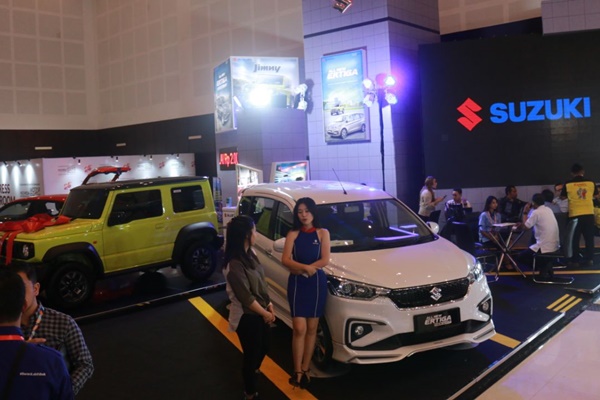 Ertiga Laris, Suzuki Targetkan Penjualan 200 Unit di IIMS Surabaya