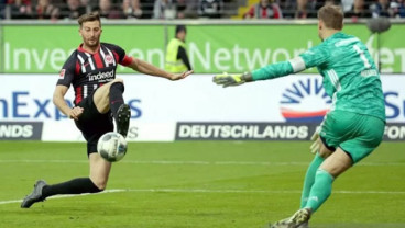 Hasil Bundesliga: Munchen Dihajar Frankfurt 1 - 5, Leipzig Pesta Gol 8 - 0