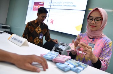 Bank Mandiri Sebut Bunga Tidak Hanya Turun, Tapi Banting Harga