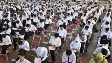 Ganjar Pranowo Ancam "Sikat" Calo CPNS