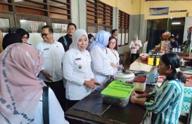 Wakil Wali Kota Palembang Sidak Makanan Kantin Sekolah