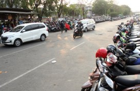 Juru Parkir Indomaret di Bekasi Himpun Rp500.000 Per Hari