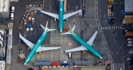 Foto udara yang menunjukkan pesawat 737 MAX buatan Boeing diparkir di pabrik Boeing di Renton, Washington, Kamis (21/3/2019)./Reuters-Lindsey Wasson