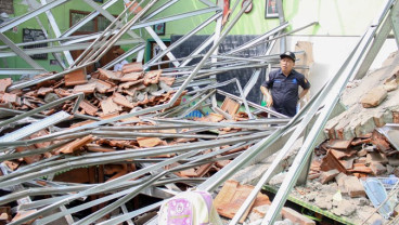 Material Sekolah Ambruk di Pasuruan Dikurangi