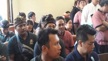 Bos Disidang, Pegawai Hotel Kuta Paradiso Beri Dukungan di PN Denpasar