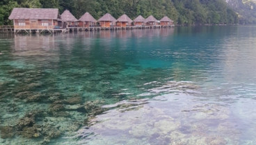 Jelajah Pantai Ora dalam Sehari