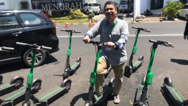 Dishub DKI Larang Skuter Grab Wheels Mengaspal di Jalan Raya