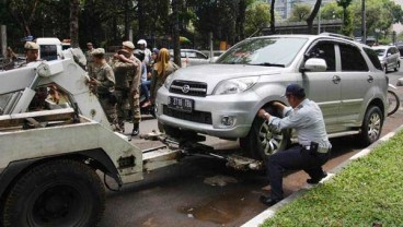 Surabaya Bangun Lahan Parkir Tengah Jalan di Wijaya Kusuma