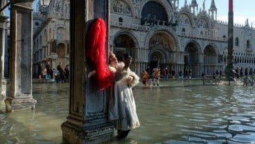 Venesia Alami Banjir Terbesar Sejak 50 Tahun Terakhir, Ini Foto-fotonya