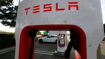 Tesla Akan Tingkatkan Kapasitas Baterai Lithium-Ion Terbesar di Dunia