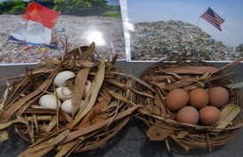Gubernur Khofifah Pastikan Telur dari Jawa Timur Lewati Good Farming Practices