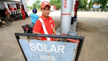 Menteri Arifin Tegaskan Formula Harga Solar Bersubsidi Tak Berubah