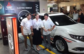 Mitsubishi Resmikan Fasilitas Pengisian Daya Listrik EV di Plaza Senayan