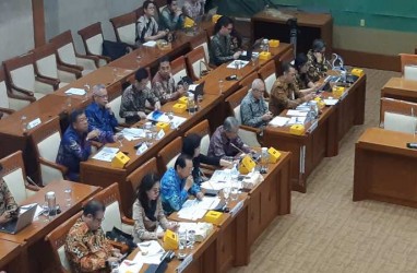Bankir Menghadap DPR, Mengeluh Kinerja Turun Hingga Belanja Pemerintah yang Lamban