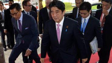Shinzo Abe Rilis Kebijakan Stimulus Senilai US$119 Miliar
