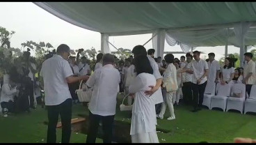Pemakaman Ciputra Berlangsung Khidmat, Keluarga Sampaikan Permohonan Maaf dan Terima Kasih