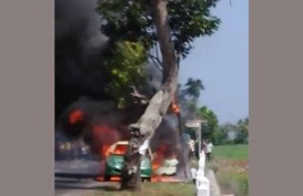 Viral Video Mobil Terbakar di JJLS, Penyebabnya Korsleting Listrik