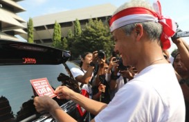 Ingatkan Antikorupsi, Ribuan Pelajar Tempel Stiker di Mobil PNS Jateng