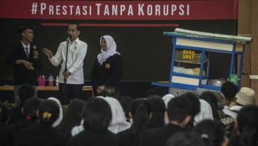 Tak Hadir di Acara Anti Korupsi, Jokowi: Pak Ma'ruf Ke Sana