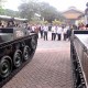 Prabowo Tawarkan Senjata Buatan PT Pindad kepada Laos