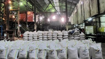 KEBUTUHAN PRODUKSI : Gula Rafinasi Berbasis Tebu Dipacu