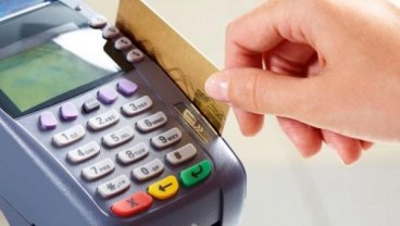 KABAR PASAR 12 DESEMBER: Berpacu Menagih Piutang; Transaksi Kartu Kredit Melambat, Bank Pacu Promosi