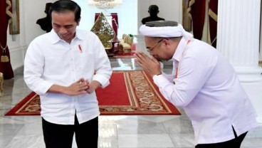 Cerita dari Sudut Istana : Ini Sebabnya Kubu Jokowi Rekrut Ali Mochtar Ngabalin