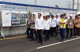 Tinjau Proyek LRT dan Kereta Cepat, Jokowi Ingatkan Rumitnya Membangun Infrastruktur Terlambat 