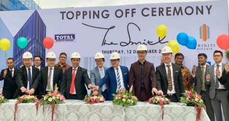 Suasana peresmian penutupan atap proyek apartemen The Smith di Alam Sutera, Tangerang, Kamis (12/12/2019). - Bisnis/Fitri Satrina Dewi